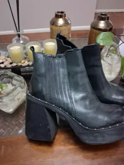 Botines de cuero negro con plataforma - miniatura 3