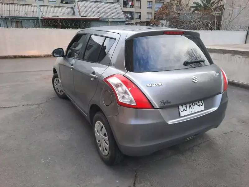 SUZUKI SWIFT 2017 - 3