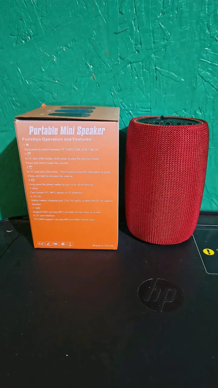 Parlante portátil mini rojo 8W - 2