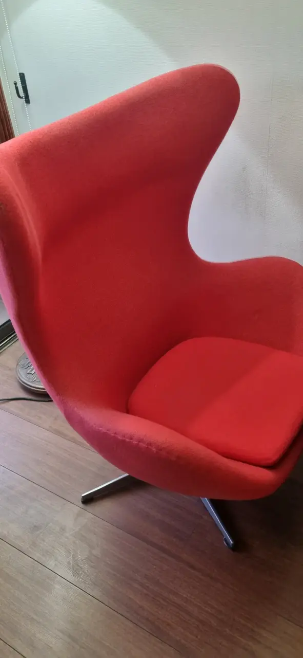 Silla de diseño moderno roja - 2