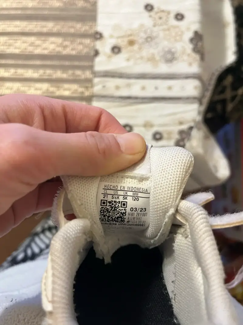 Zapatillas blancas Adidas para niños - 3