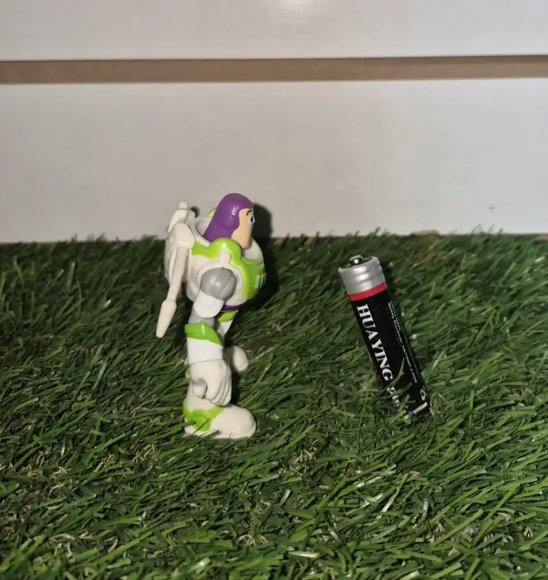 Figura de acción Buzz Lightyear de Toy Story - 2
