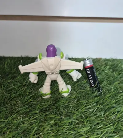 Figura de acción Buzz Lightyear de Toy Story - miniatura 3