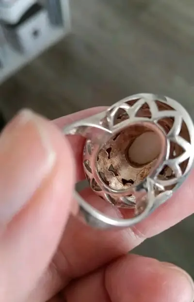 Anillo vintage de plata con piedra central - miniatura 2