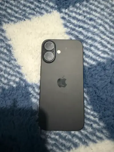 iPhone 16 en excelente estado - miniatura 4