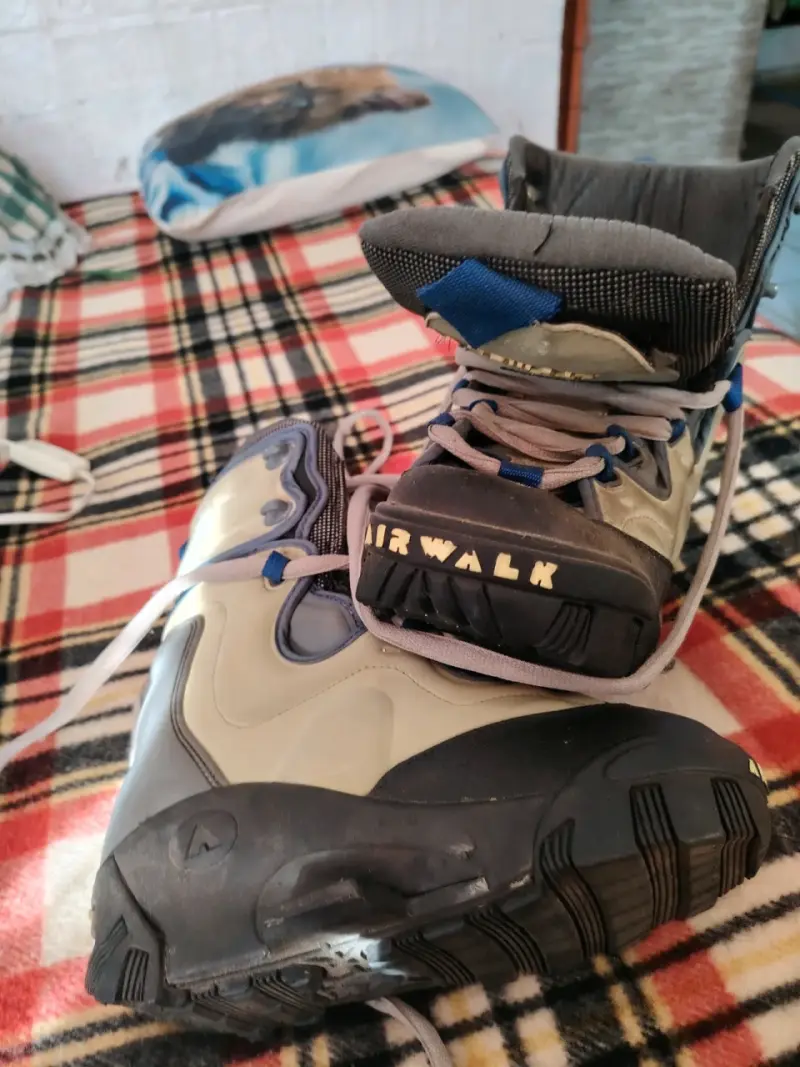 Botas de snowboard Airwalk grises y azules - 2