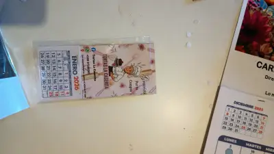Calendario de Escritorio 2026 con Publicidad - miniatura 3