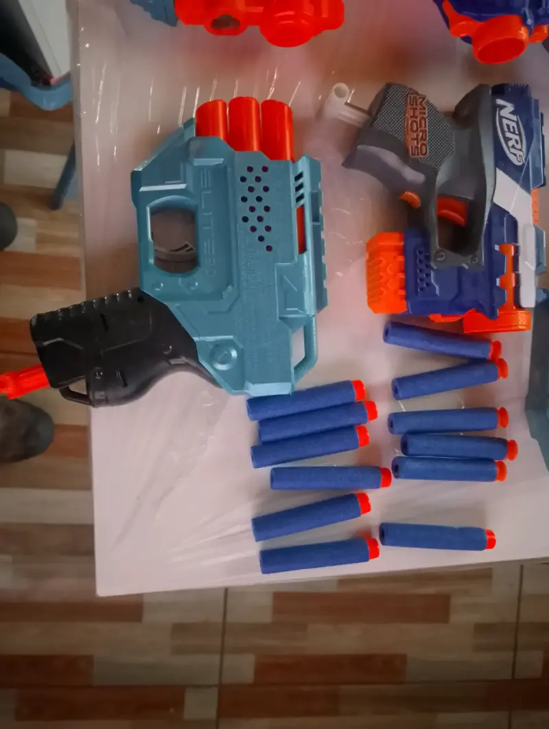 Lote de 9 pistolas Nerf Elite con dardos - 2