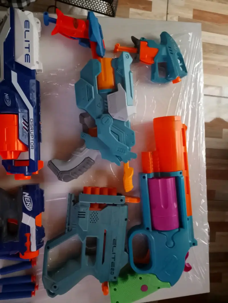 Lote de 9 pistolas Nerf Elite con dardos - 4