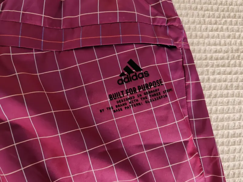 Pantalones deportivos Adidas morados y negros - 3