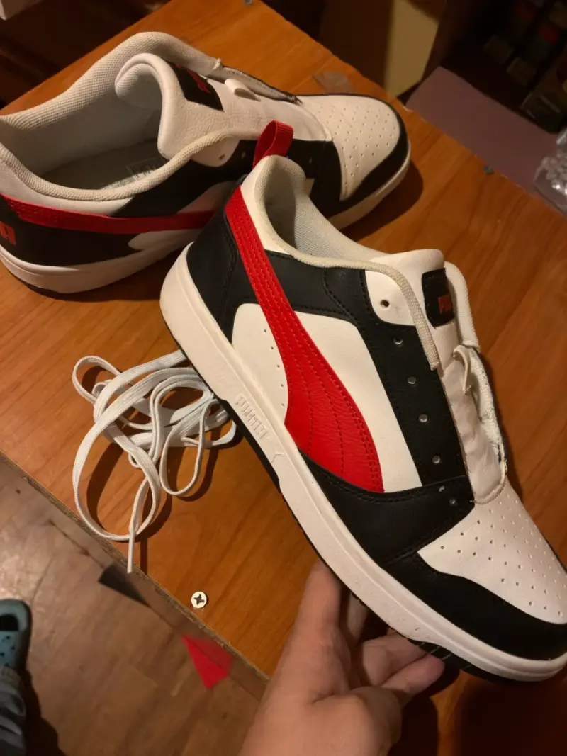 Zapatillas deportivas Puma blancas y rojas - 5