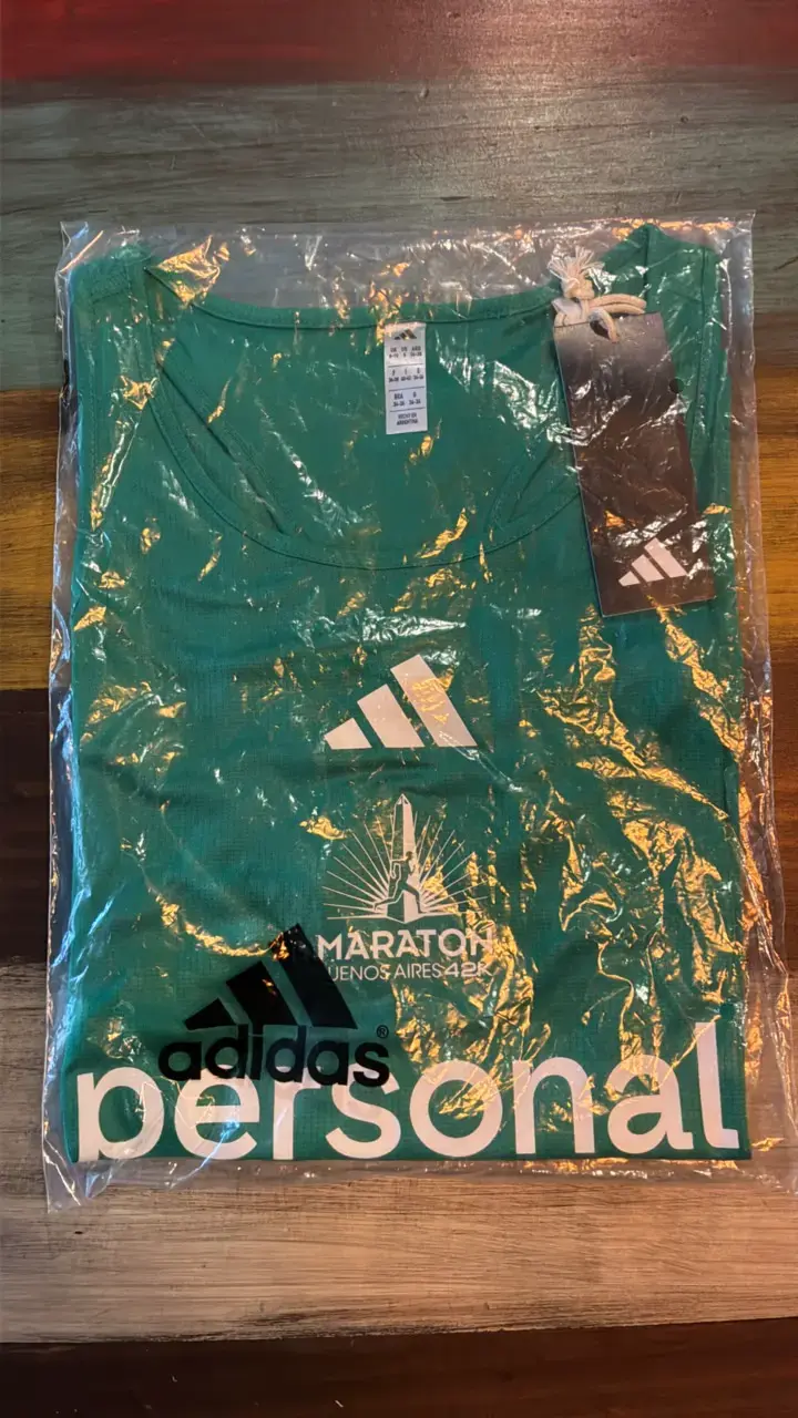 Polera Adidas Maratón Buenos Aires 42K Verde - 1