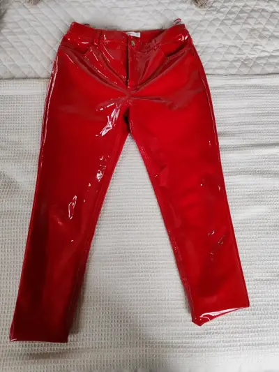 Pantalon mango de charol rojo brillante - miniatura 1