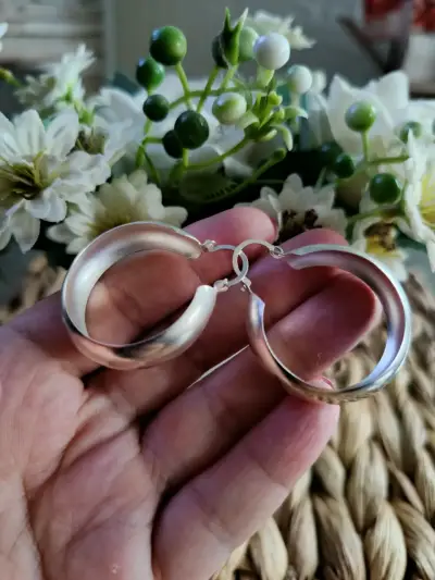 Aros de plata colgantes estilo bote - miniatura 2