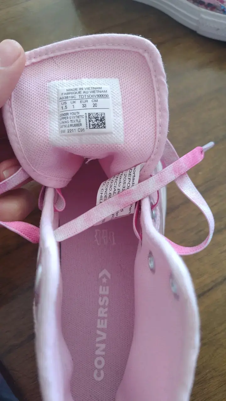 Zapatillas Converse rosadas con brillo para niña - 2