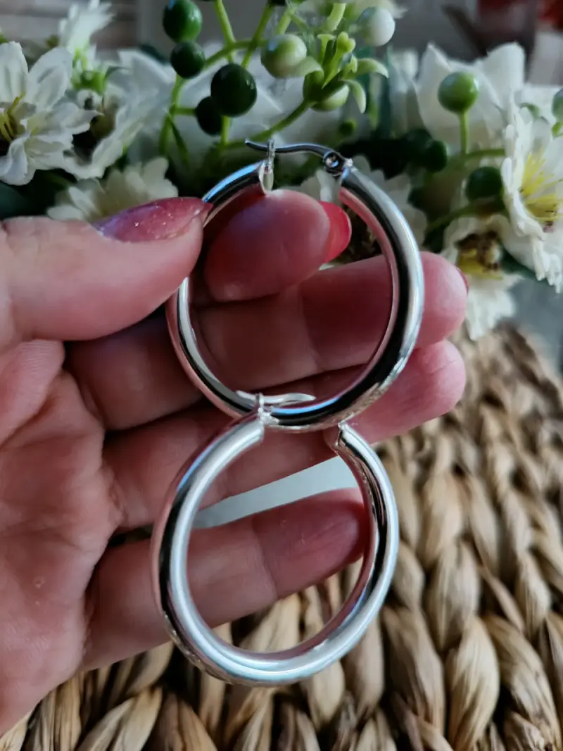 Aros de plata grandes estilo moderno