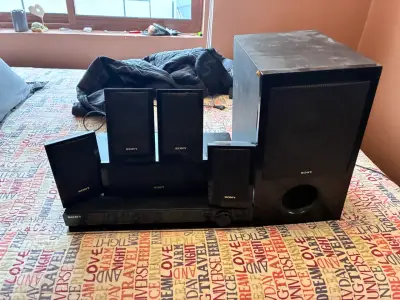 Sistema de sonido Sony 5.1 - miniatura 1