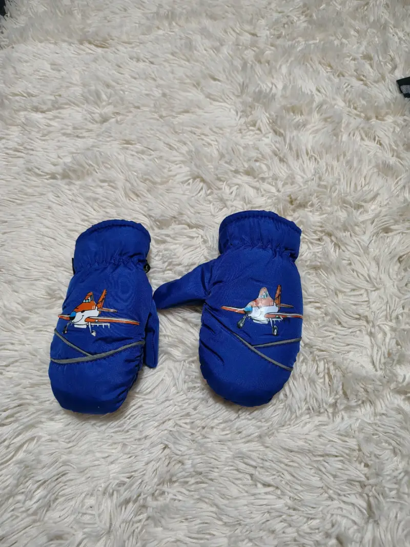 Guantes de invierno para niños con diseño de avión - 1