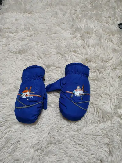Guantes de invierno para niños con diseño de avión - miniatura 1