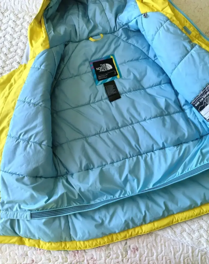 Chaqueta impermeable The North Face amarilla y azul - 3