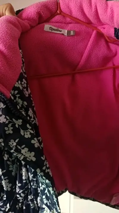 Chaqueta acolchada floral para niña - miniatura 2