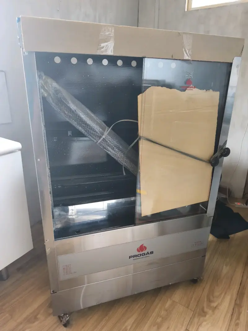 Asador de pollos Progas con vidrio protector