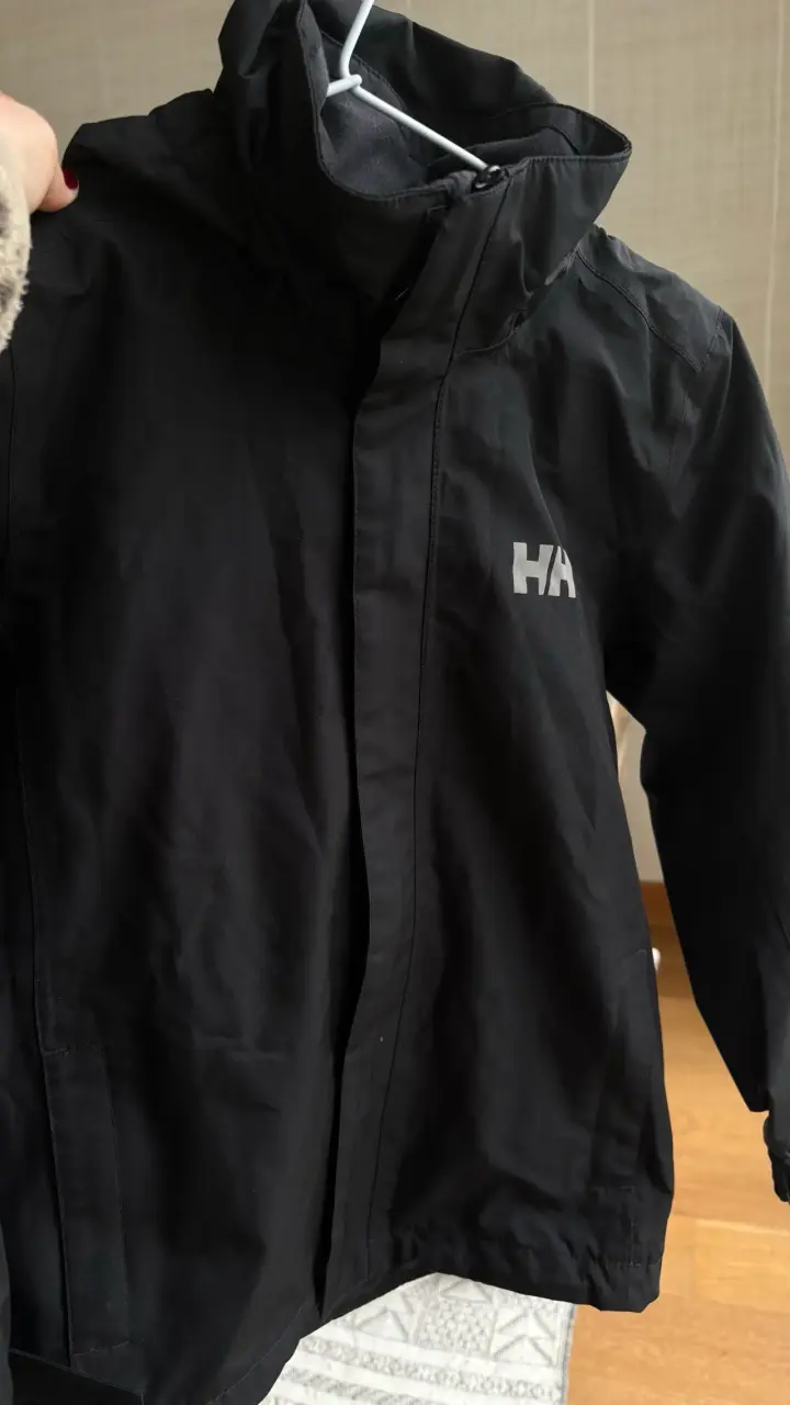 Chaqueta impermeable negra Helly Hansen - 1