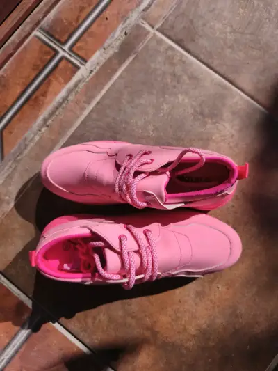 Zapatillas deportivas rosadas para mujer - miniatura 3