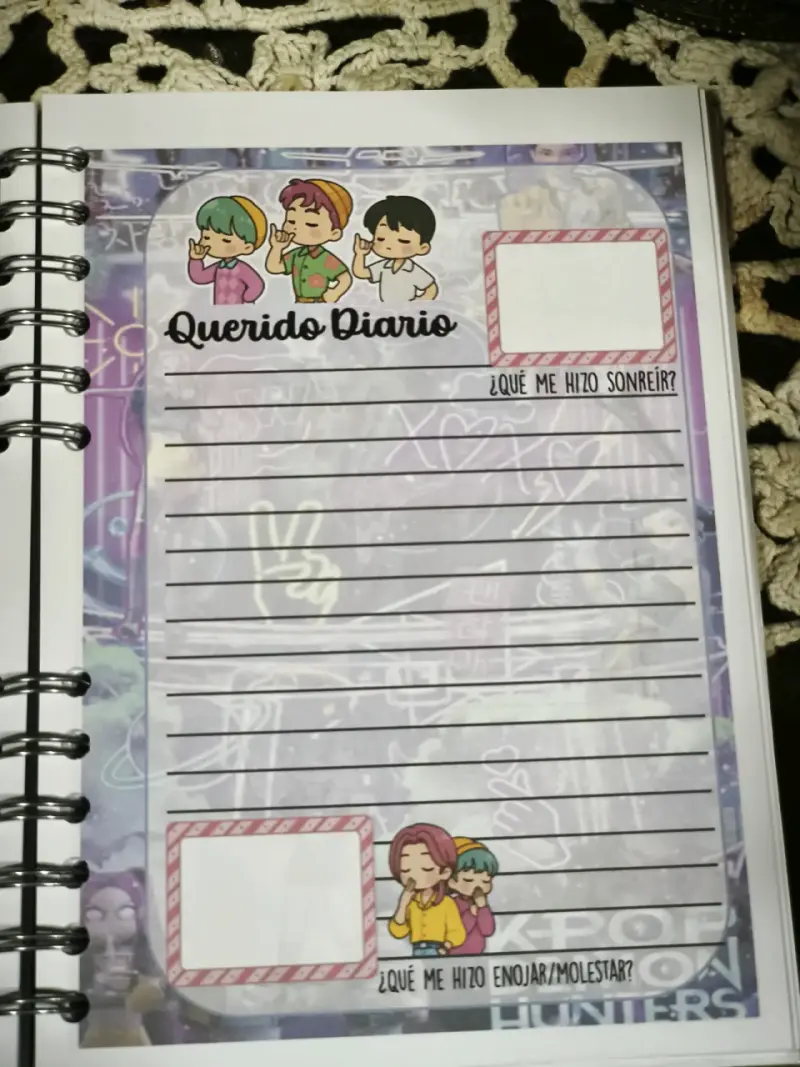 Diario de Vida Huntrix con Diseño Colorido - 5