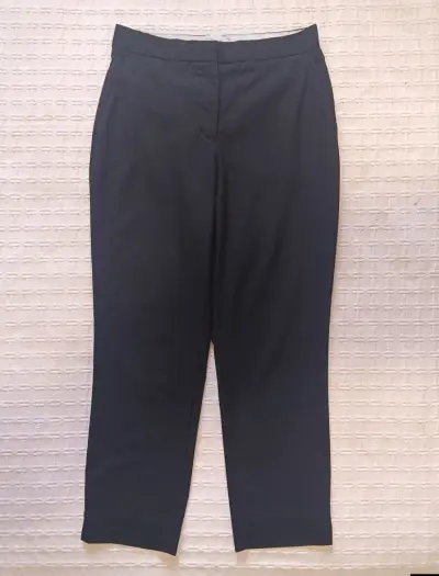 Conjunto de blusa roja y pantalón negro para mujer - miniatura 2