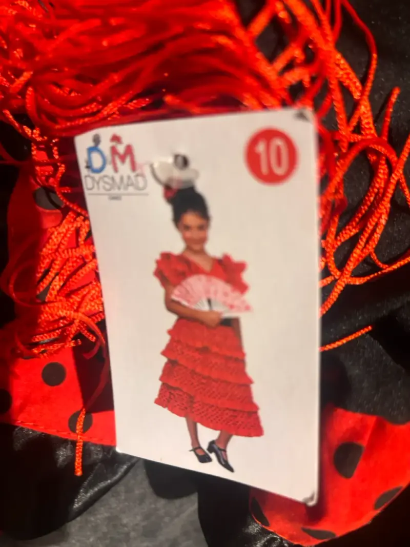 Vestido flamenco rojo con lunares y flecos - 3