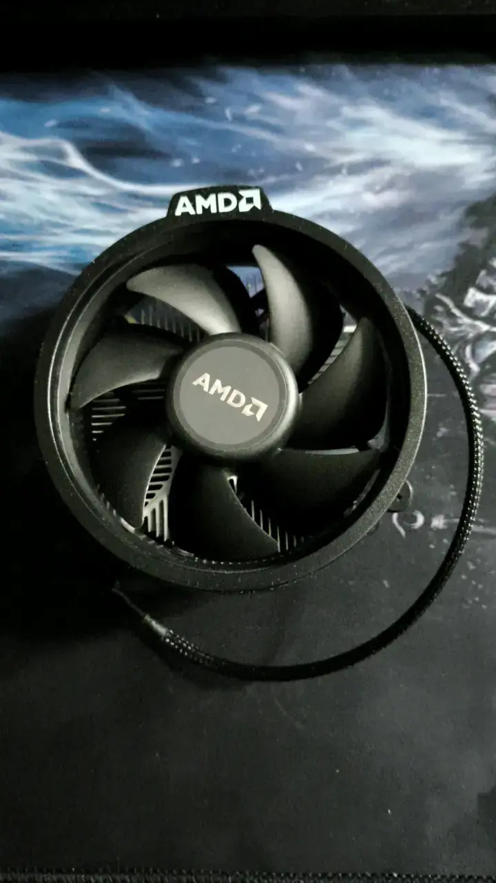 Cooler AMD Wraith Stealth AM4 - 1
