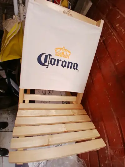 Silla plegable de madera con logo Corona - miniatura 4