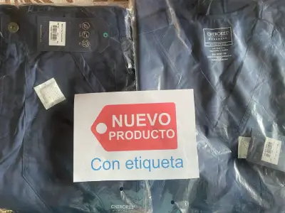 Uniforme médico Cherokee Revolution azul nuevo - miniatura 1
