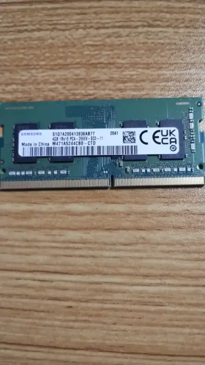 Memoria RAM Samsung 4GB DDR4 2666MHz ( Notebook) - miniatura 2