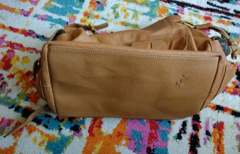 Bolso de cuero marrón con hebillas - 5