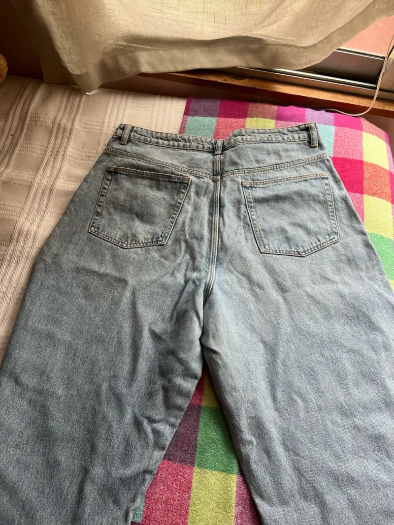 Jeans Zara de mezclilla talla 46 - 2