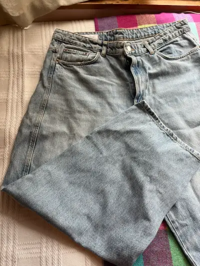 Jeans Zara de mezclilla  talla 46 - miniatura 3