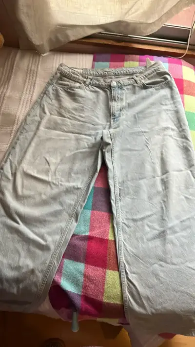 Jeans de mezclilla  claro para mujer - miniatura 1
