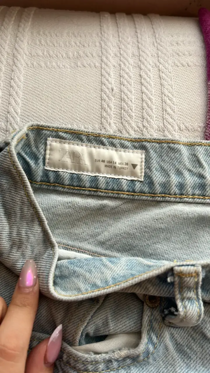 Jeans de mezclilla claro para mujer - 3