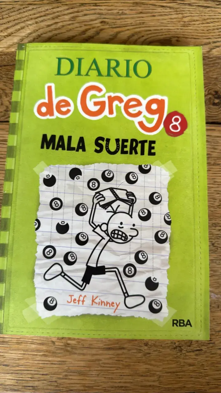 Libro Diario de Greg 8: Mala Suerte de Jeff Kinney - 1