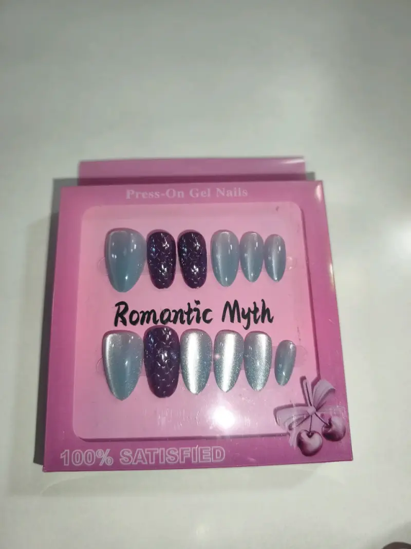 Uñas postizas gel verde y rosa Romantic Myth - 4