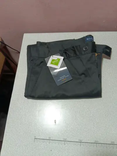 Pantalón de vestir negro para hombre con protección Teflon - miniatura 2
