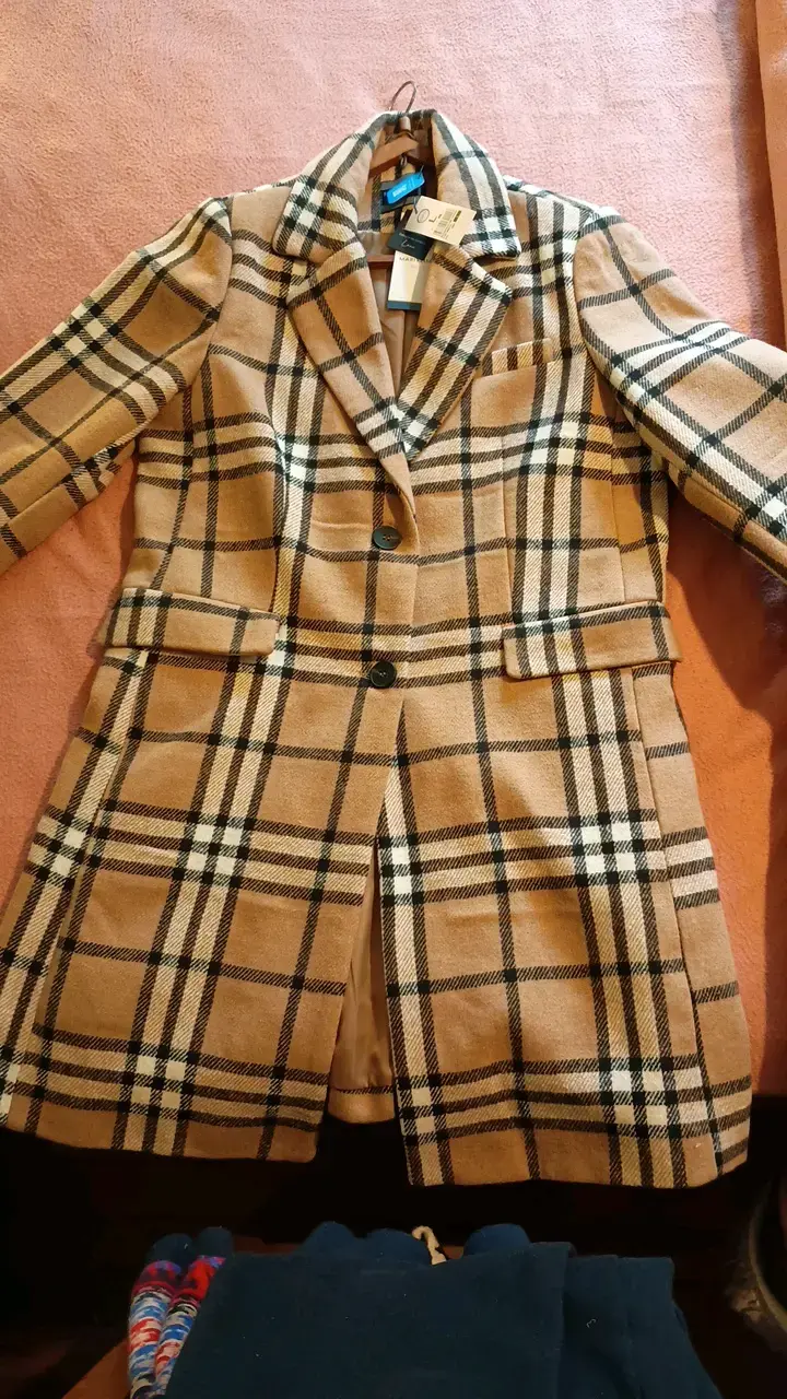 Abrigo de lana a cuadros beige para mujer - 1