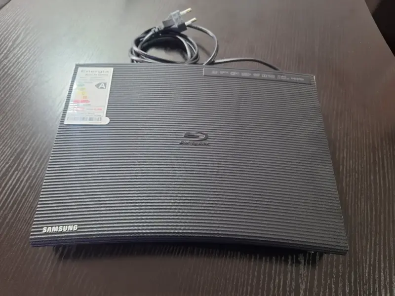 Reproductor Blu-Ray 3D Samsung BD-J5900 - 1