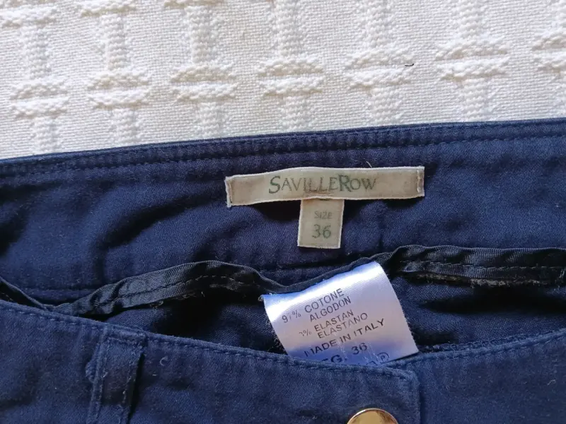 Conjunto de blusa beige y pantalón azul para mujer - 5
