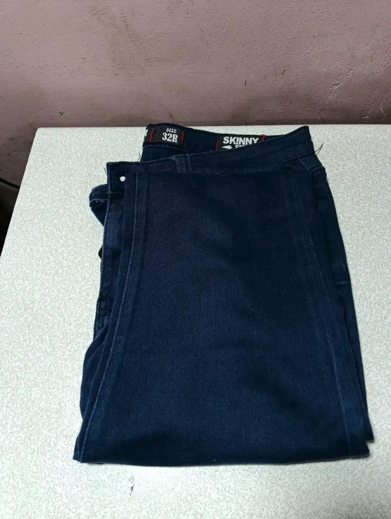 Jeans skinny azul talla 32R para hombre