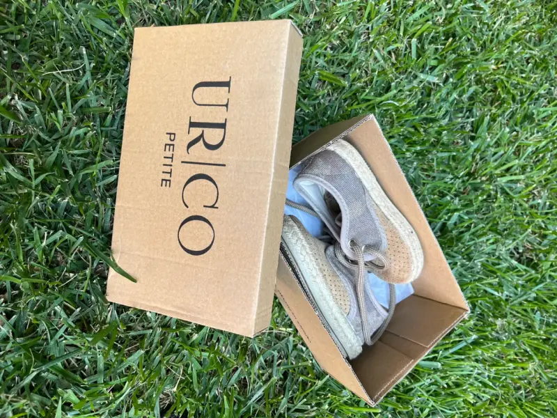 Zapatos de bebé beige con cordones - 2