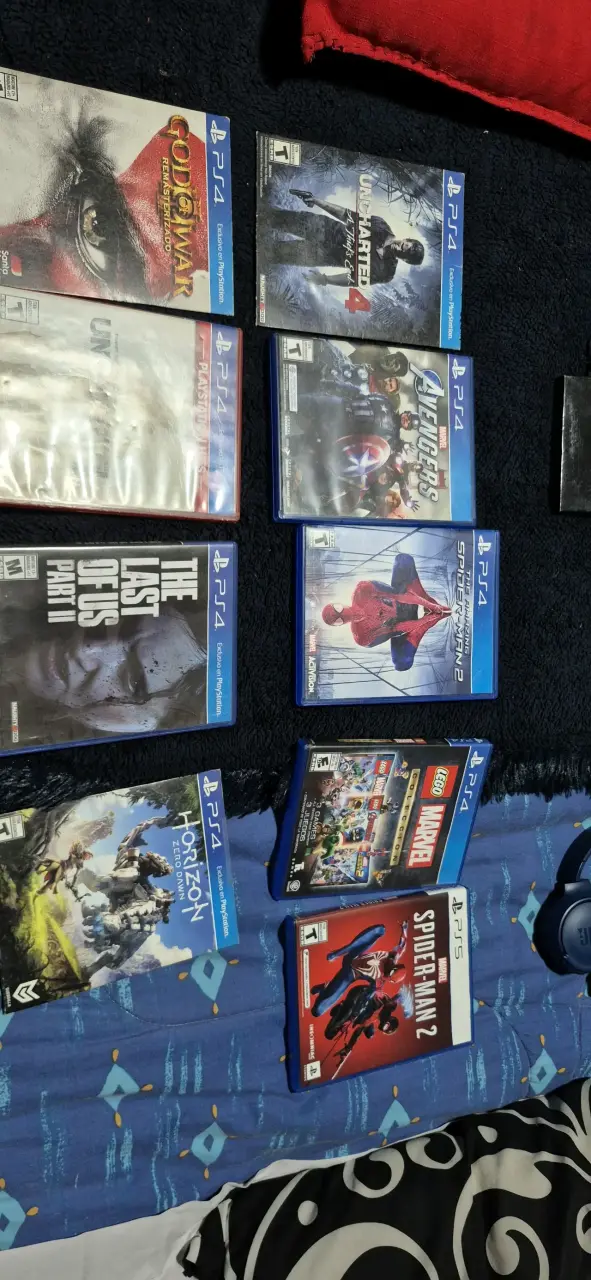 Colección de juegos PS4 y PS5 en buen estado - 1