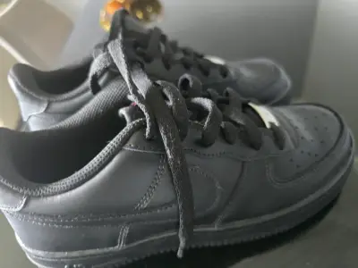 Zapatillas deportivas negras unisex - miniatura 1